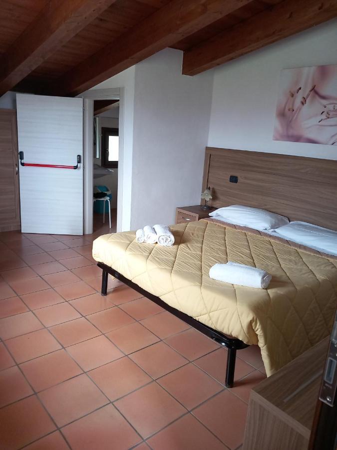 Agriturismo L'Ulivo Padula Extérieur photo