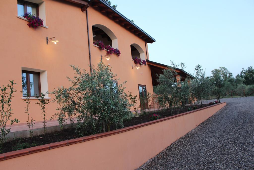Agriturismo L'Ulivo Padula Extérieur photo