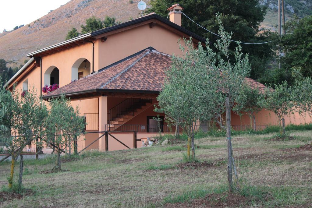 Agriturismo L'Ulivo Padula Extérieur photo